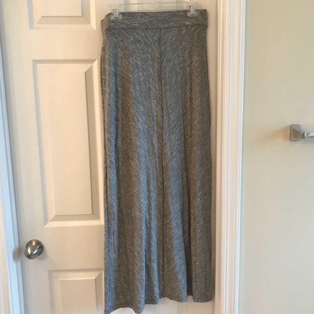 Loft long skirt medium